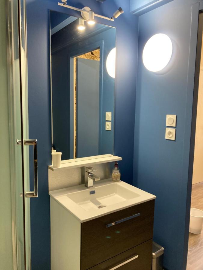 La Chambre Du Tonneau Montigny-sur-l'Ain Buitenkant foto